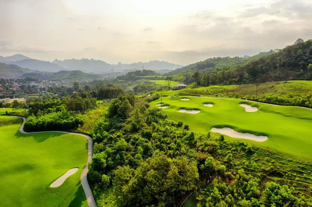 8-Day Vietnam Golf For Friends